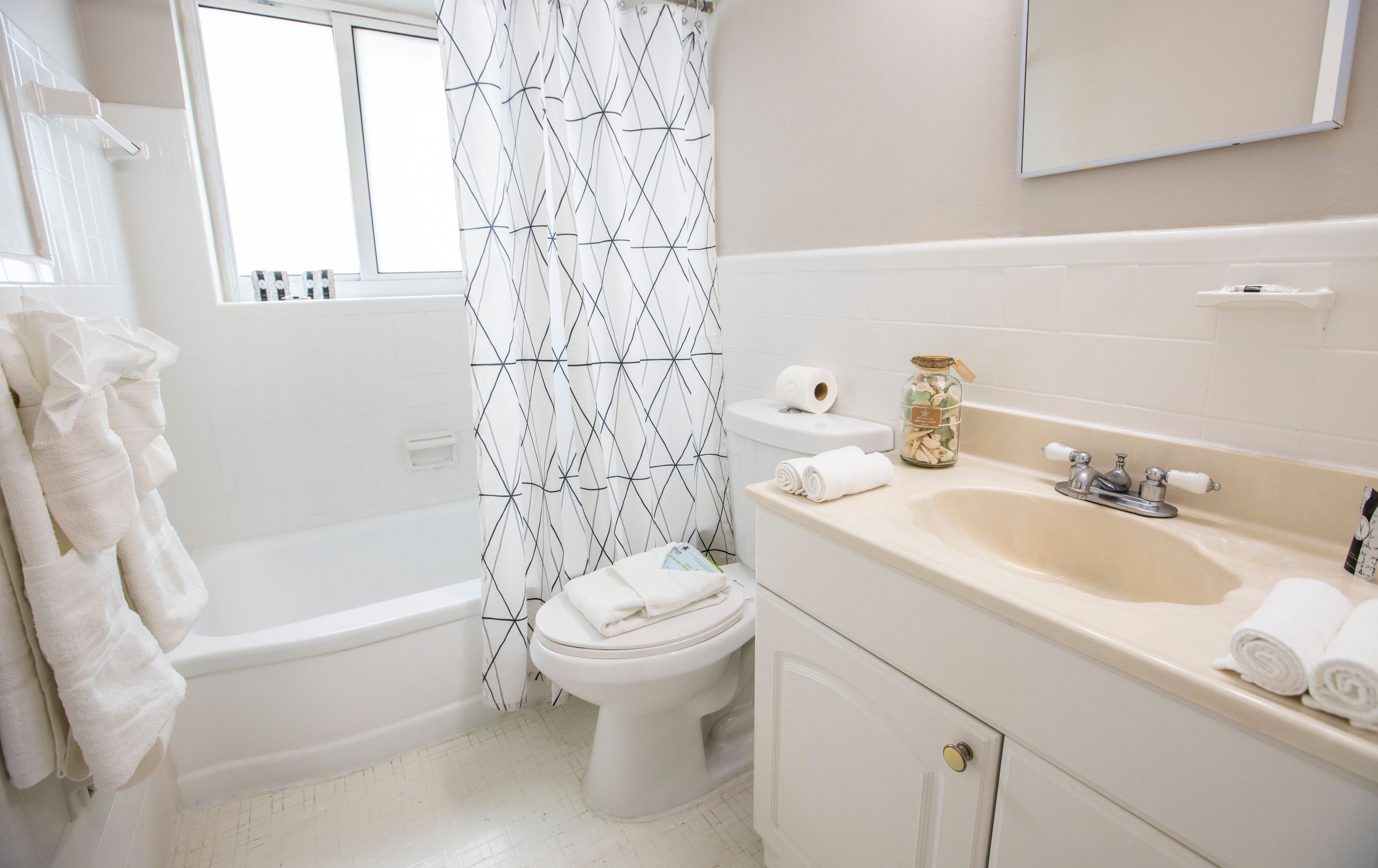 Beachside All Suites Hotel — photo 38 of 60